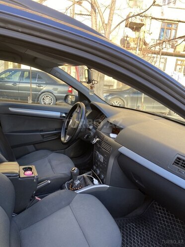 Opel Astra 2006, 298,000 km - 1.6 l - Bakı