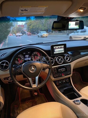 Mercedes GLA 250 2015, 183,000 km - 2.0 л - Bakı