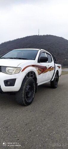 Mitsubishi L200 2013, 264,000 km - 2.5 l - Qəbələ