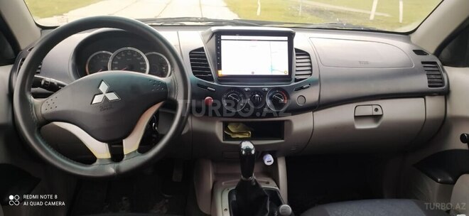 Mitsubishi L200 2013, 264,000 km - 2.5 l - Qəbələ