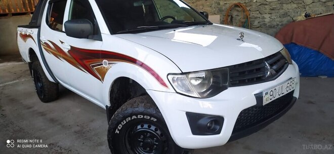 Mitsubishi L200 2013, 264,000 km - 2.5 l - Qəbələ