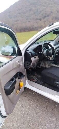 Mitsubishi L200 2013, 264,000 km - 2.5 l - Qəbələ