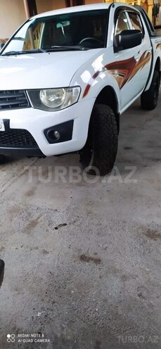 Mitsubishi L200 2013, 264,000 km - 2.5 l - Qəbələ
