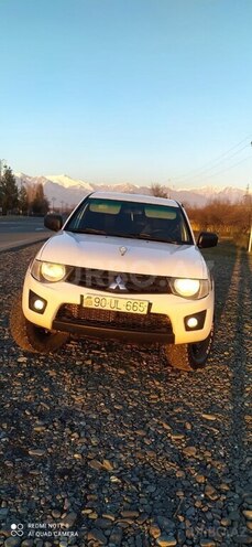 Mitsubishi L200 2013, 264,000 km - 2.5 l - Qəbələ