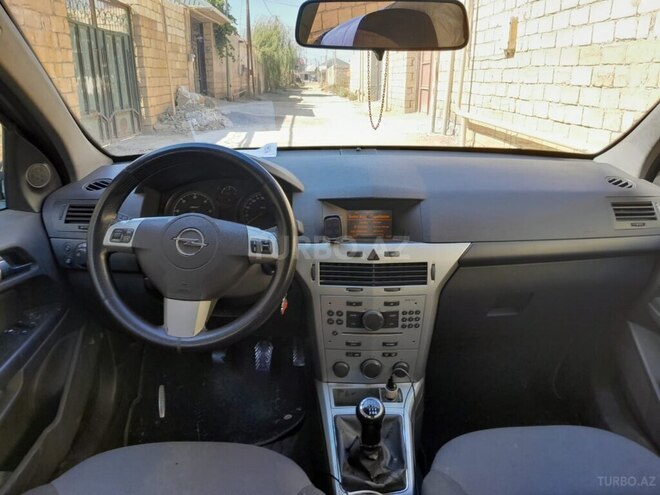 Opel Astra 2010, 353,000 km - 1.3 l - Bakı