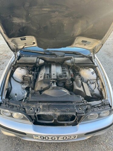 BMW 525 2003, 281,338 km - 2.5 l - Bakı