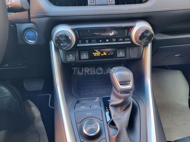 Toyota RAV4 2022, 1,800 km - 2.5 л - Bakı