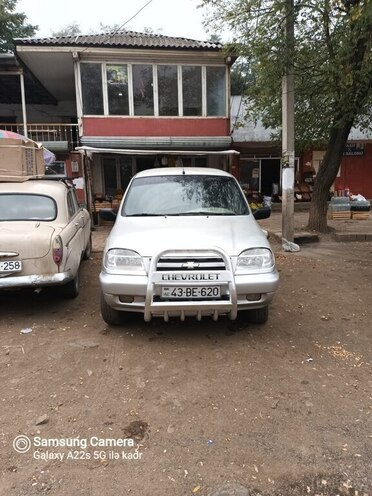 Chevrolet Niva 2005, 230,000 km - 1.7 l - Lerik
