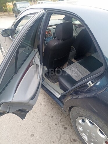 Mercedes E 230 1997, 693,969 km - 2.3 l - Gəncə