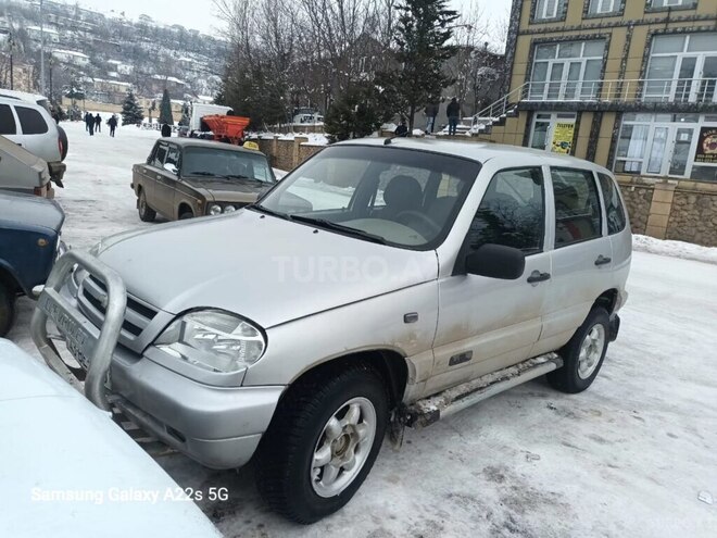 Chevrolet Niva 2005, 230,000 km - 1.7 l - Lerik