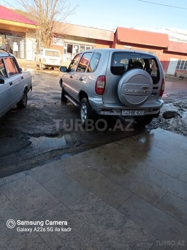 Chevrolet Niva 2005, 230,000 km - 1.7 l - Lerik