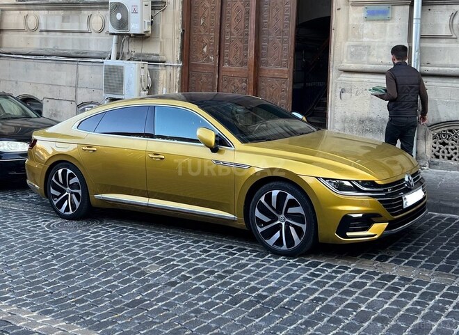 Volkswagen Arteon 2018, 68,000 km - 1.5 l - Bakı