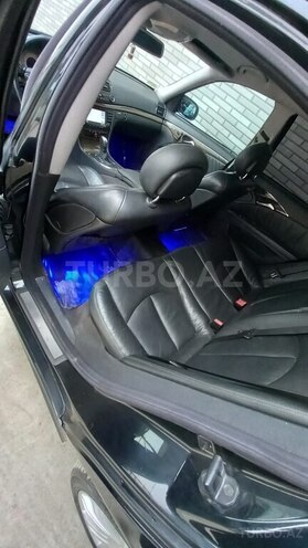 Mercedes E 320 2002, 202,000 km - 3.2 l - Bakı