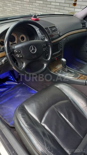 Mercedes E 320 2002, 202,000 km - 3.2 l - Bakı