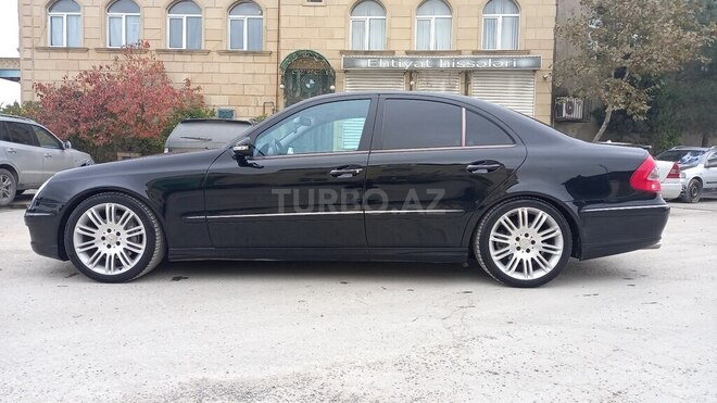 Mercedes E 320 2002, 202,000 km - 3.2 l - Bakı