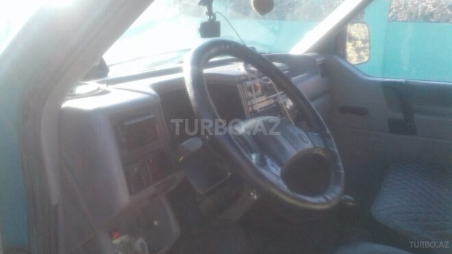 Volkswagen Transporter 1991, 123,456 km - 1.9 l - Sumqayıt