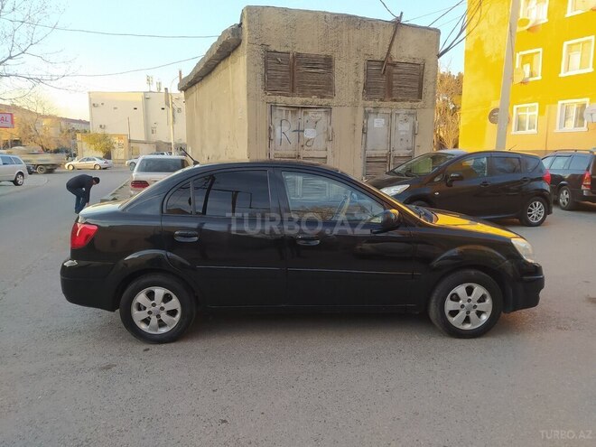 Kia Rio 2006, 329,000 km - 1.4 l - Sumqayıt