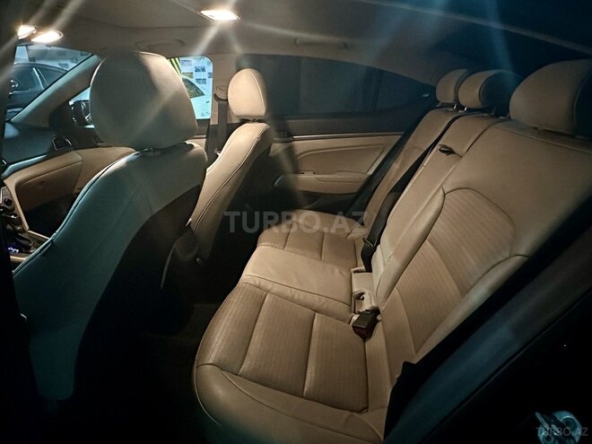 Hyundai Elantra 2016, 188,293 km - 2.0 l - Bakı