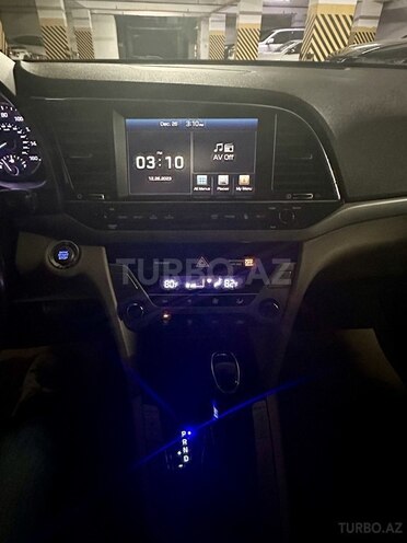 Hyundai Elantra 2016, 188,293 km - 2.0 l - Bakı