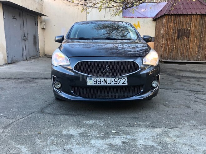Mitsubishi Attrage 2014, 175,000 km - 1.2 l - Bakı
