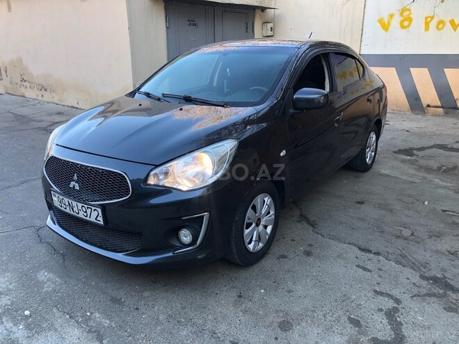 Mitsubishi Attrage 2014, 175,000 km - 1.2 l - Bakı