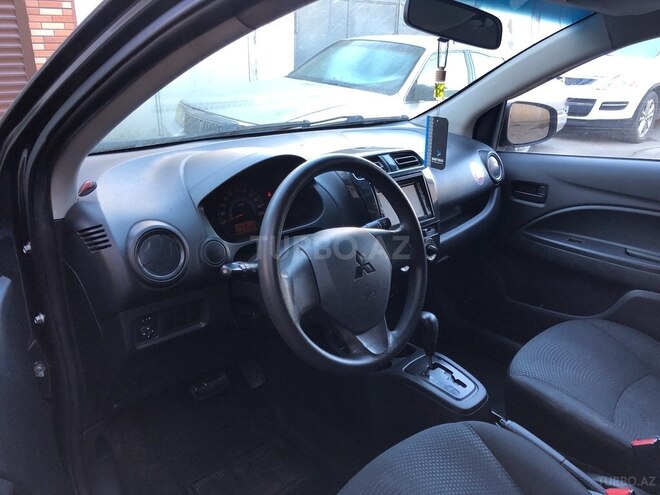 Mitsubishi Attrage 2014, 175,000 km - 1.2 l - Bakı