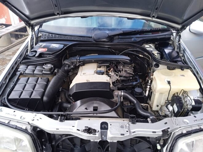 Mercedes C 230 1999, 252,729 km - 2.3 l - Masallı