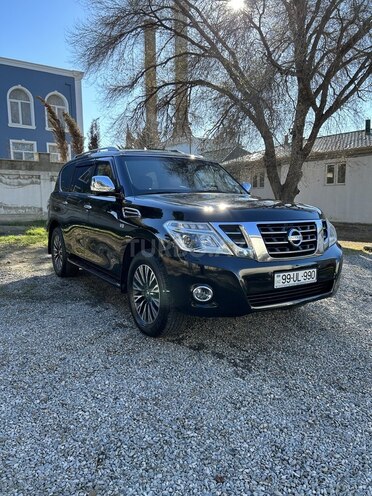 Nissan Patrol 2013, 184,000 km - 5.6 л - Bakı