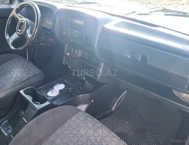 LADA (VAZ) Niva 2006, 60,000 km - 1.7 л - Zaqatala