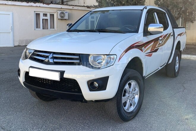 Mitsubishi L200 2013, 189,650 km - 2.5 l - Bakı