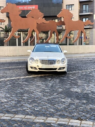 Mercedes E 240 2007, 218,606 km - 2.4 l - Bakı