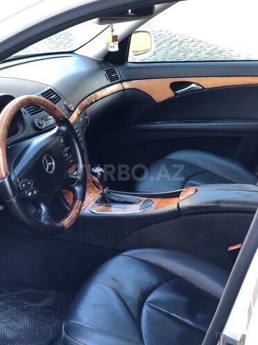 Mercedes E 240 2007, 218,606 km - 2.4 l - Bakı
