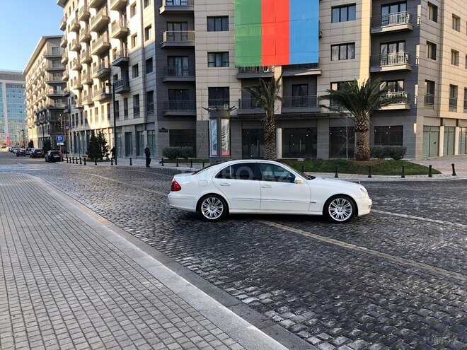 Mercedes E 240 2007, 218,606 km - 2.4 l - Bakı