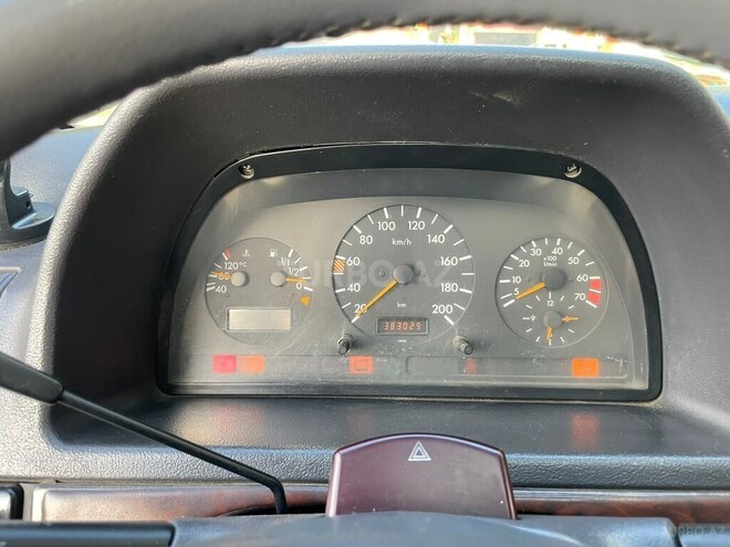 Mercedes Vito 1997, 388,582 km - 2.3 l - Zaqatala