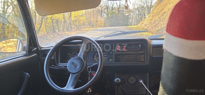 LADA (VAZ) 2107 2009, 13,200 km - 1.6 l - Astara