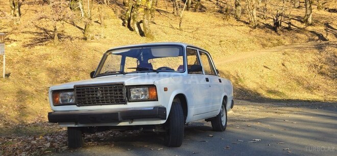 LADA (VAZ) 2107 2009, 13,200 km - 1.6 l - Astara
