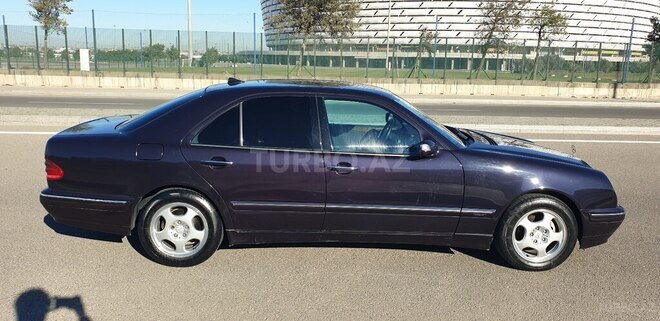 Mercedes E 200 1999, 451,000 km - 2.0 l - Bakı