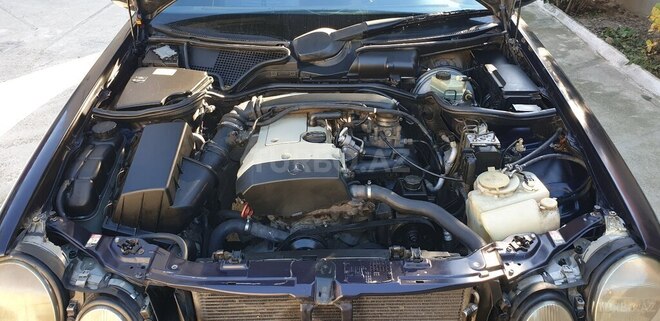 Mercedes E 200 1999, 451,000 km - 2.0 l - Bakı