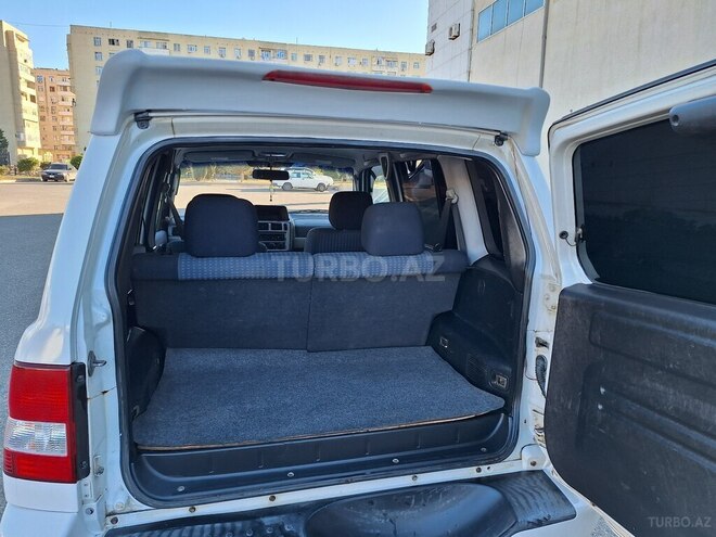 Mitsubishi Pajero io 2000, 200,070 km - 2.0 l - Bakı