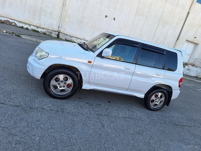 Mitsubishi Pajero io 2000, 200,070 km - 2.0 l - Bakı