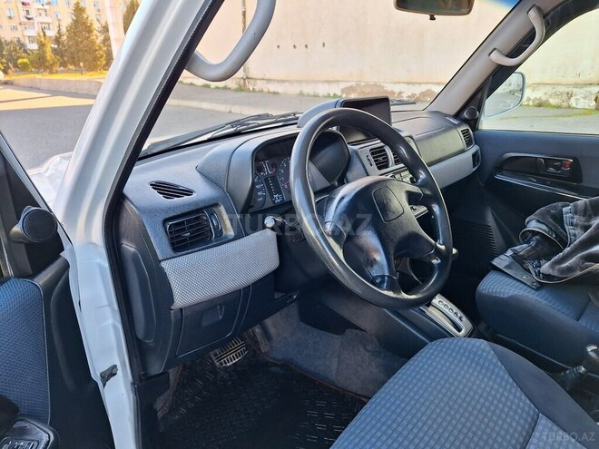 Mitsubishi Pajero io 2000, 200,070 km - 2.0 l - Bakı