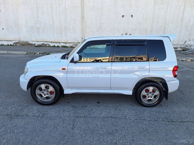 Mitsubishi Pajero io 2000, 200,070 km - 2.0 l - Bakı
