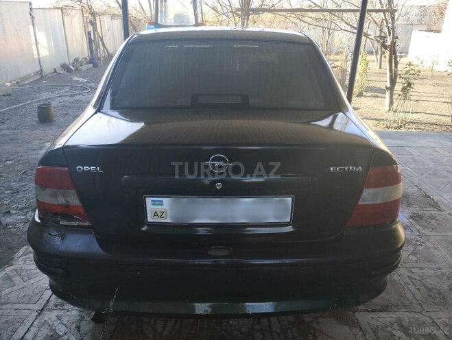 Opel Vectra 1998, 99,999 km - 1.6 л - Qax