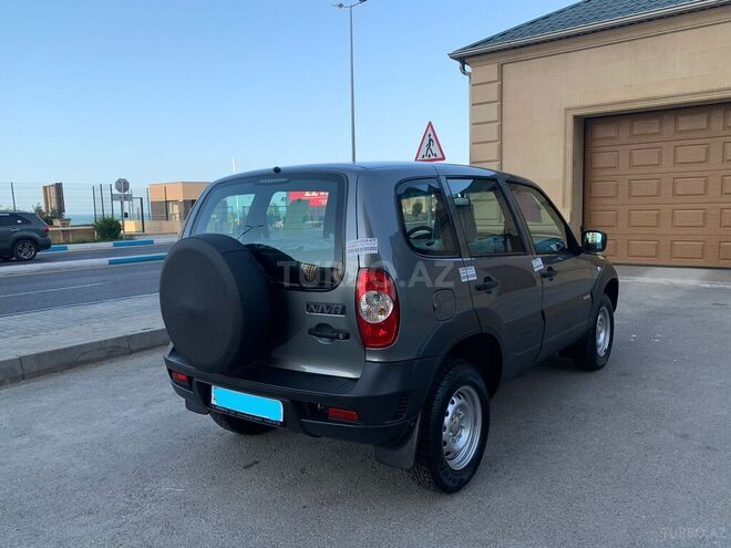 Chevrolet Niva 2017, 22,300 km - 1.7 l - Xırdalan