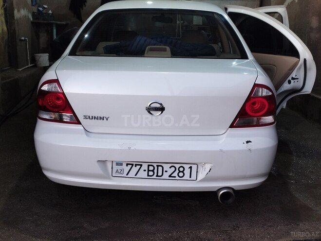 Nissan Sunny 2010, 290,000 km - 1.6 л - Bakı
