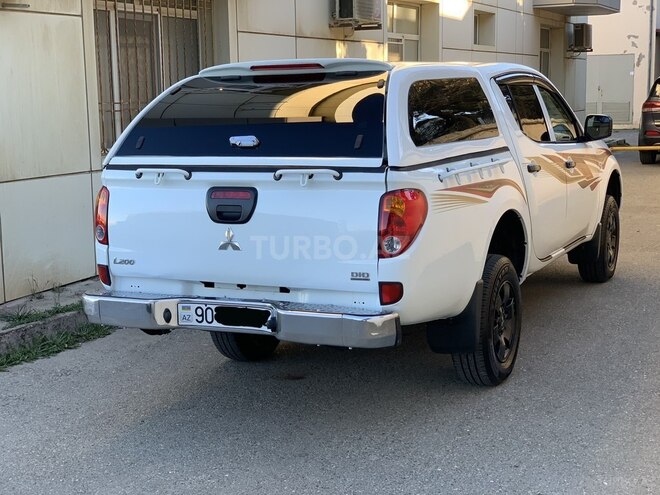 Mitsubishi L200 2014, 128,185 km - 2.5 l - Xırdalan