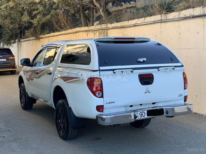 Mitsubishi L200 2014, 128,185 km - 2.5 l - Xırdalan