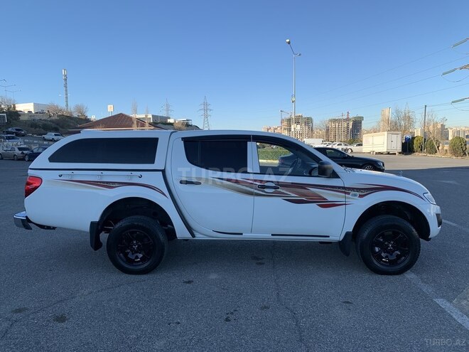 Mitsubishi L200 2014, 128,185 km - 2.5 l - Xırdalan