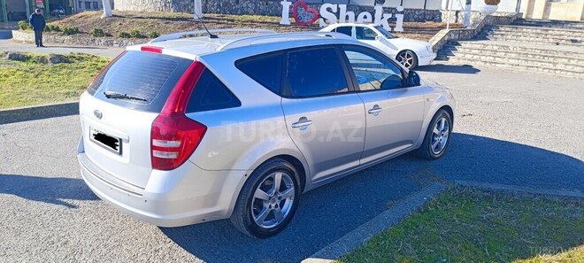 Kia Ceed 2007, 290,000 km - 1.6 л - Şəki