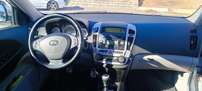 Kia Ceed 2007, 290,000 km - 1.6 л - Şəki